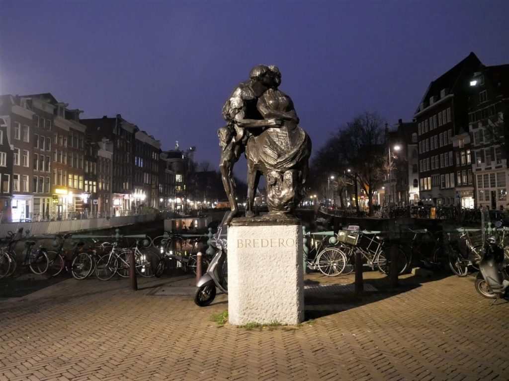 Bredero statue at in de Wallen neighbourhood in Amsterdam