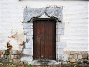 Doors in Mons