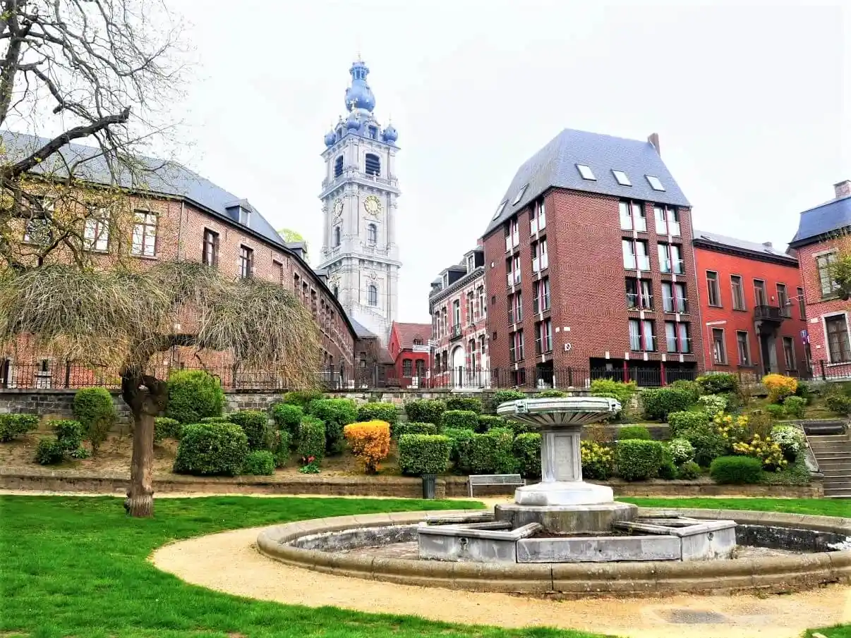 Streets and parks in Mons