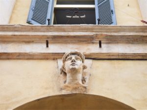 Stone bust at the house in Verona