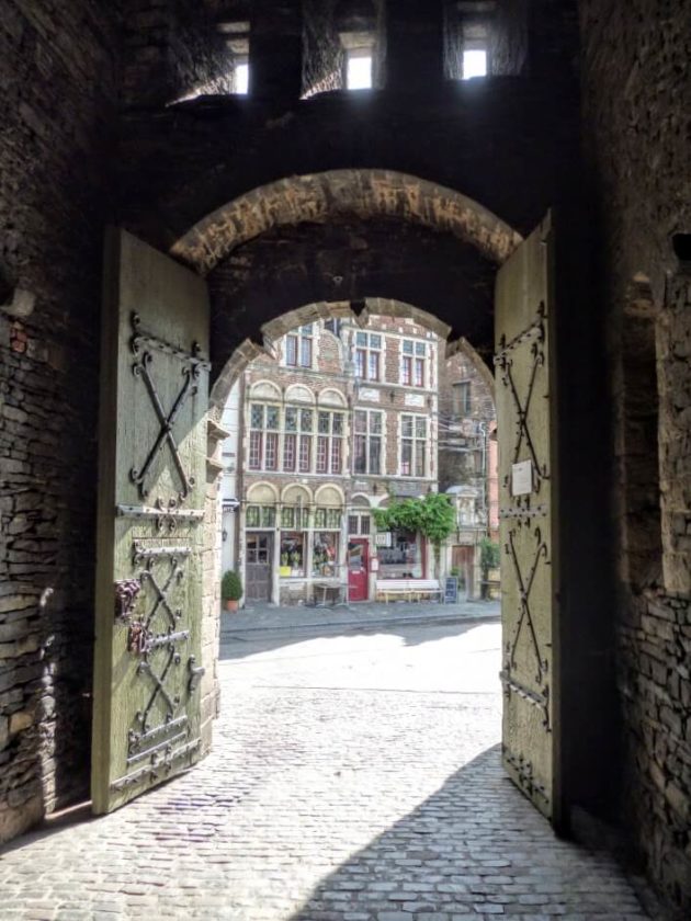 Entrance to the Gravesteen castle in Ghent