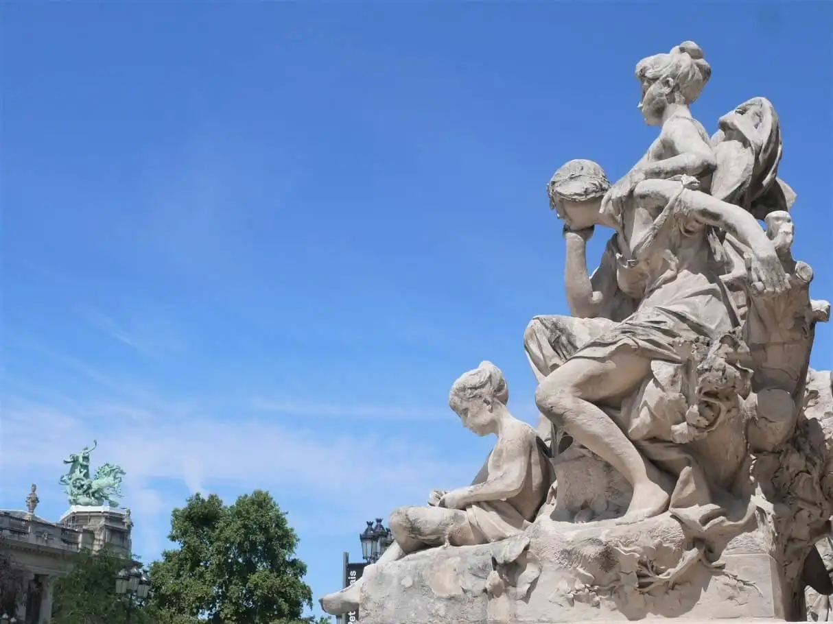 Statues and public art in Paris