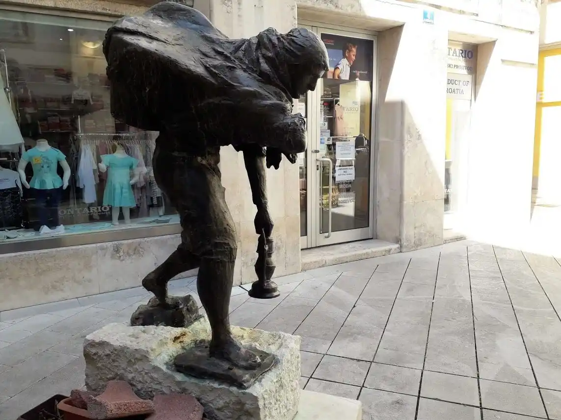 Milkmaid statue in Rijeka
