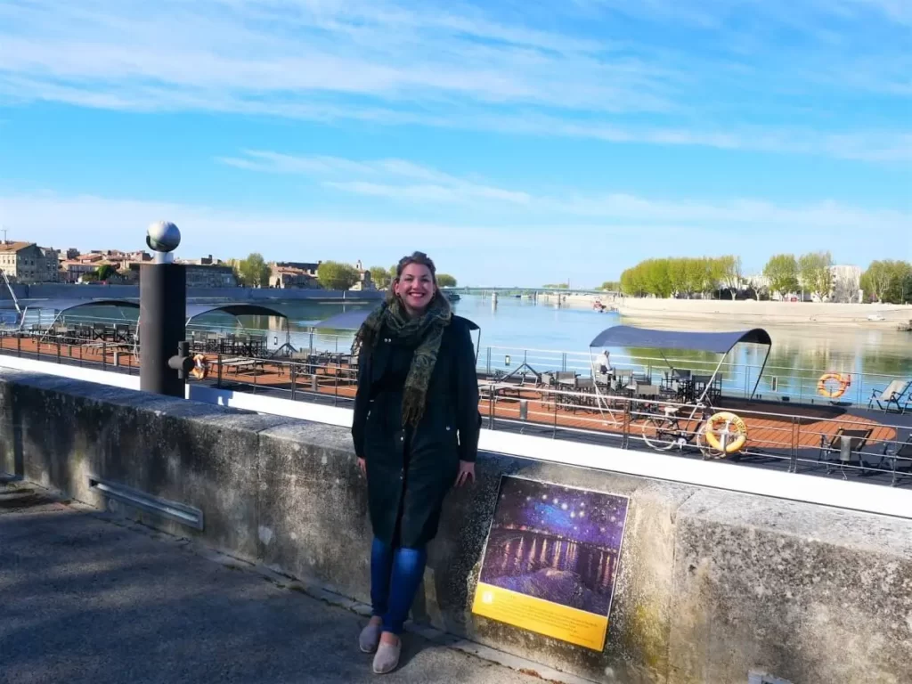 Tea in the location of the painting - Starry night over the Rhone in Arles