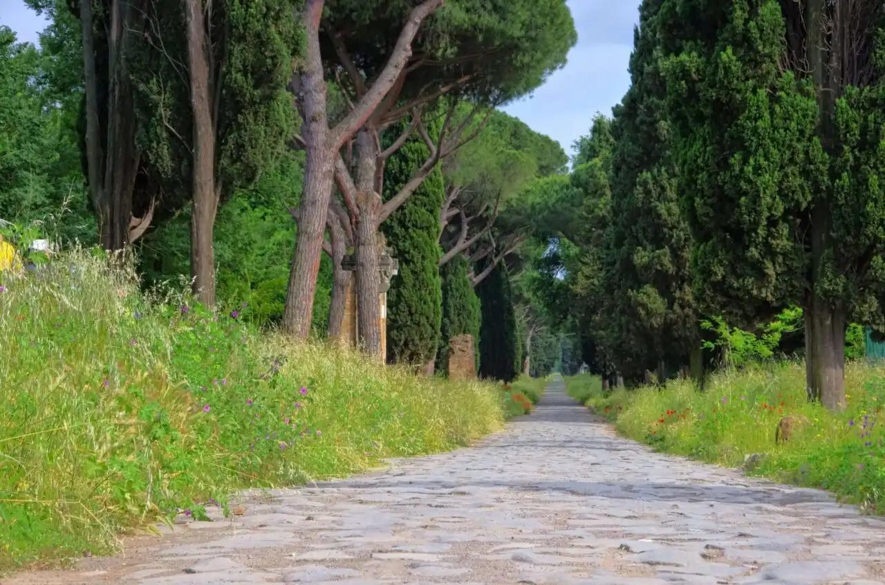 Old Roman road, history of travelling