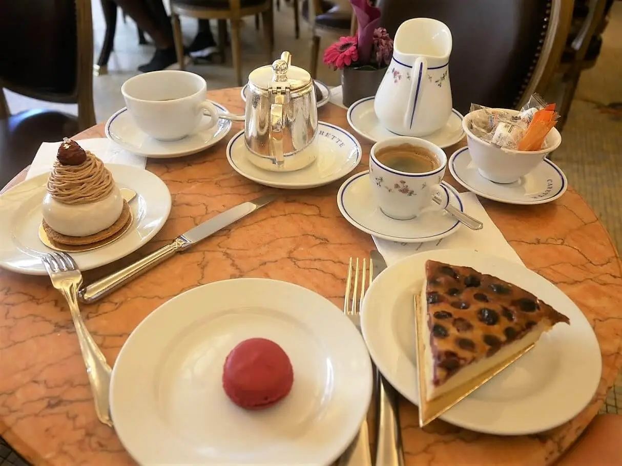 Dessert and coffee in Paris