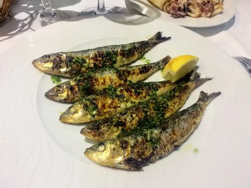 Sardinas served on the plate in Barcelona
