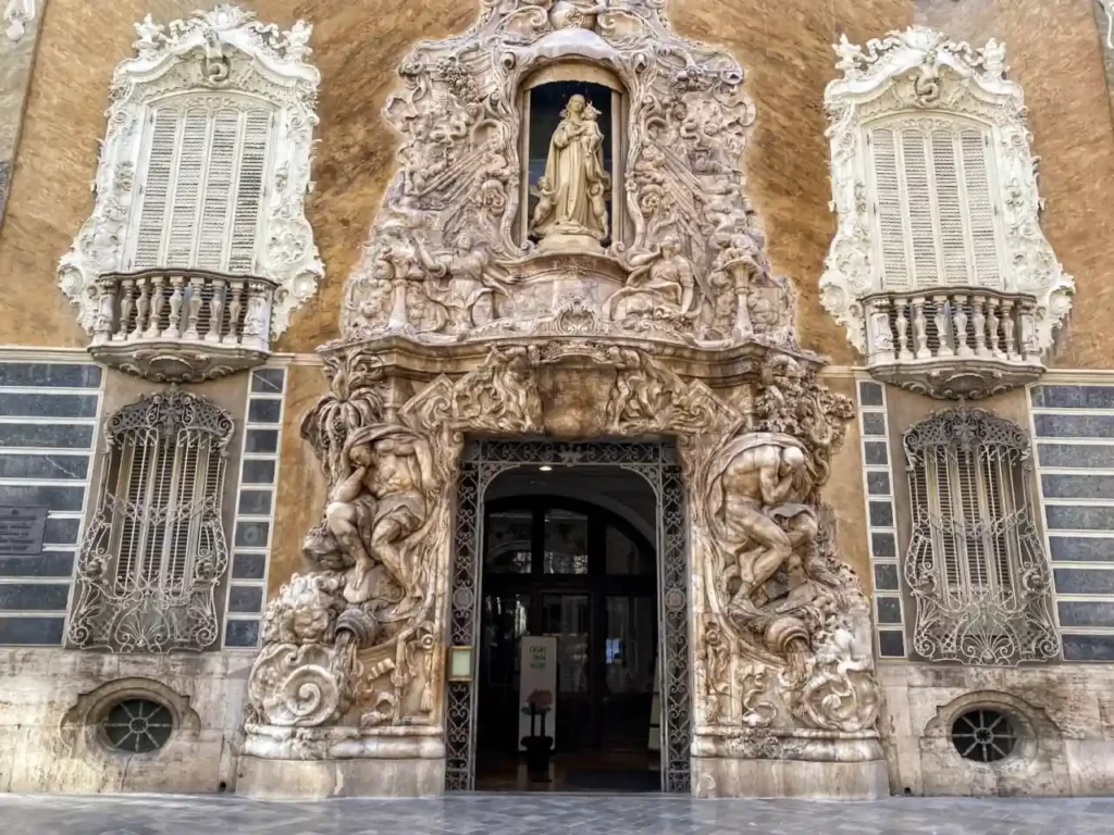 Ceramics museum in Valencia entrance