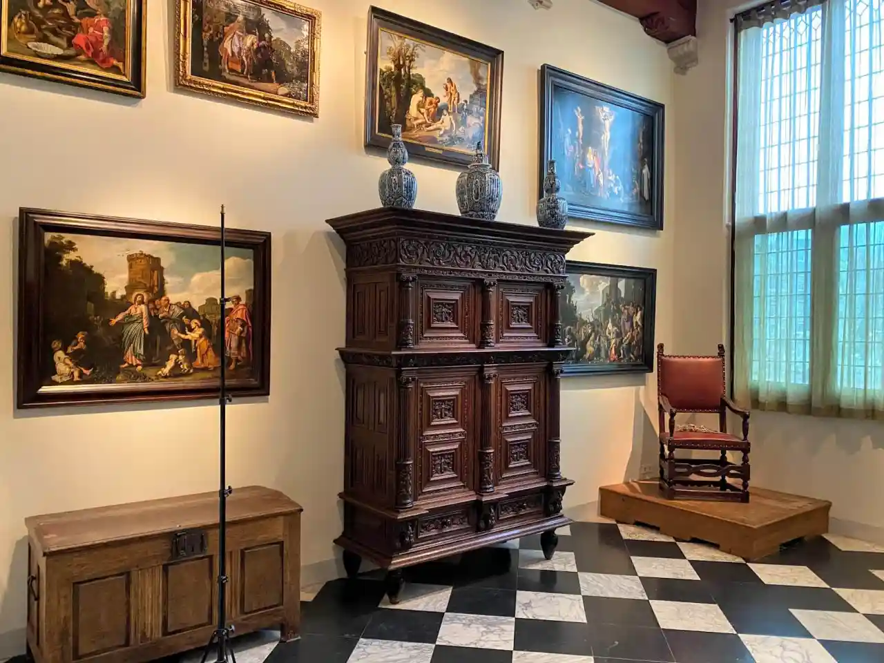Rembrandt House Amsterdam entrance room
