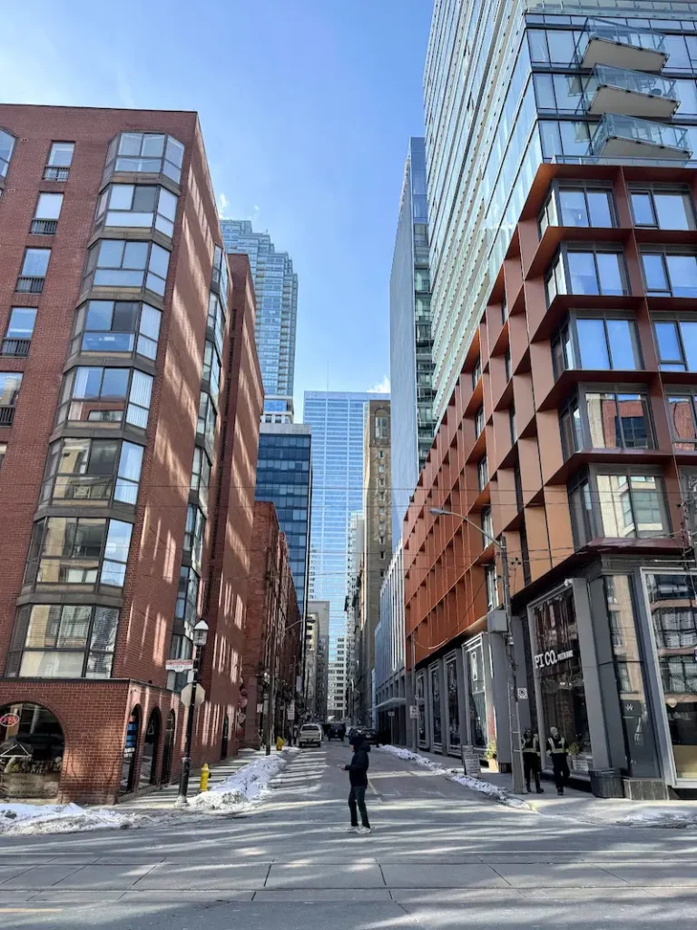 Toronto modern architecture