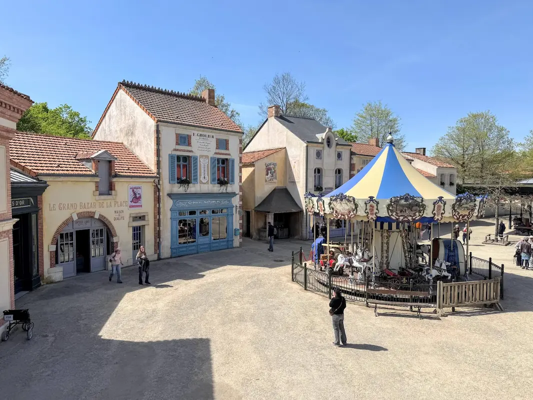 Bourg 1900 at Puy du Fou