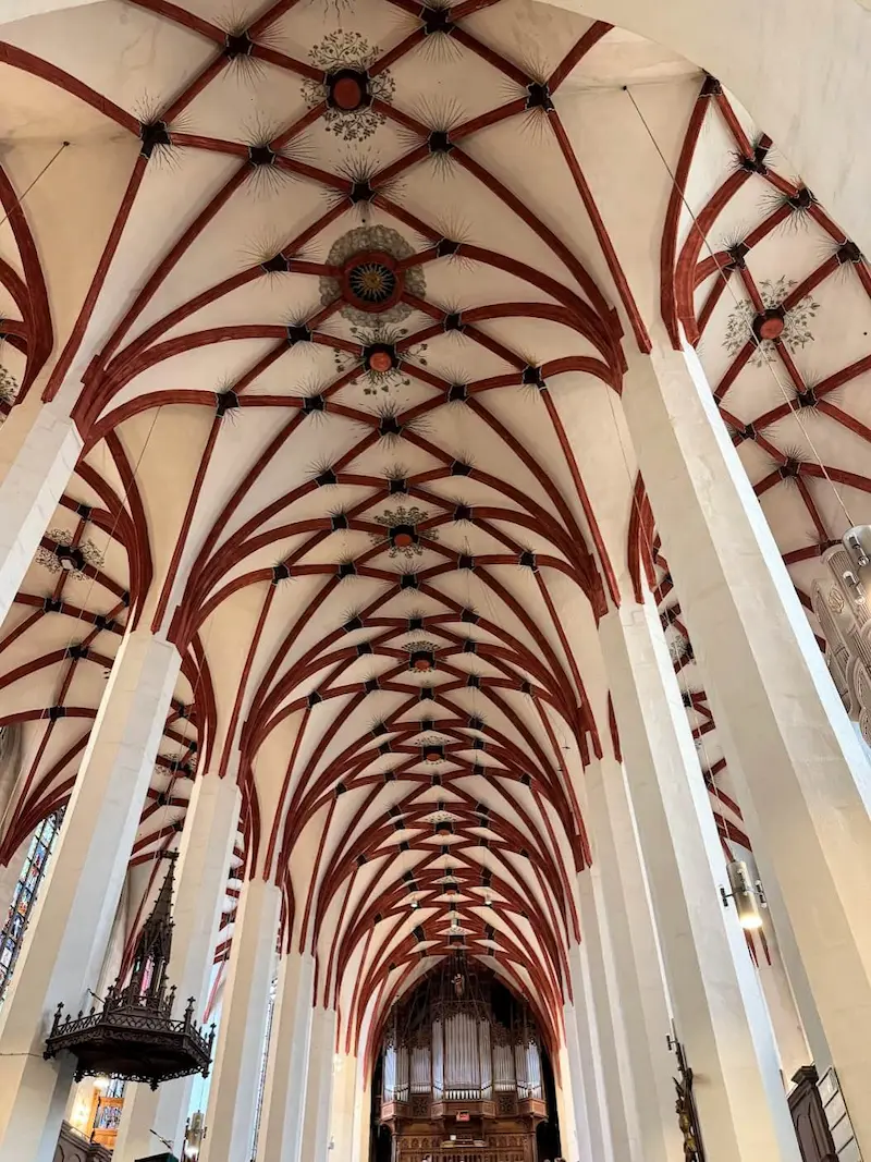 St. Thomas Church in Leipzig ceiling